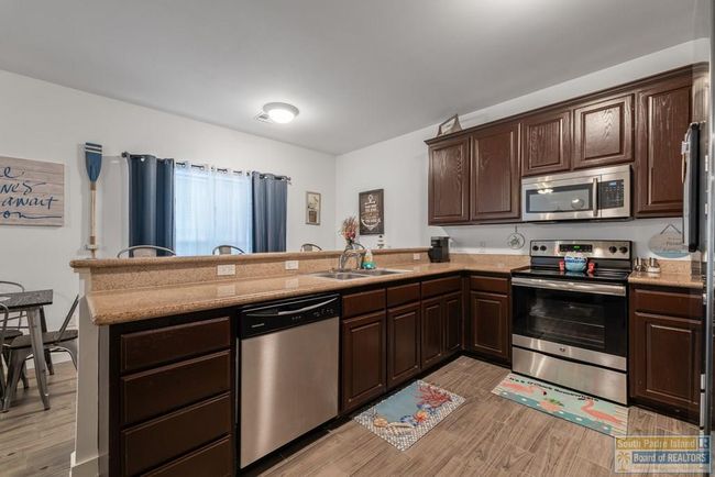 5 - 113 E Pike St, Condo with 2 bedrooms, 2 bathrooms and null parking in South Padre Island TX | Image 9
