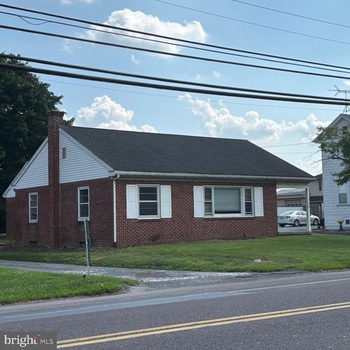 130 E Main St, LEOLA, PA, 17540-1956 | Card Image