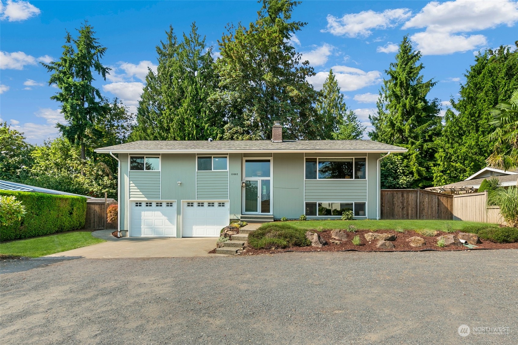 141st St, Renton, WA 98059