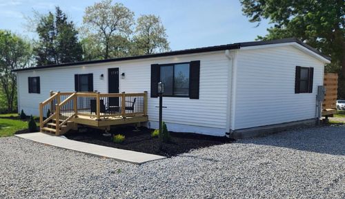 8997 Short Ridge Rd, Aurora, IN, 47001-9360 | Card Image