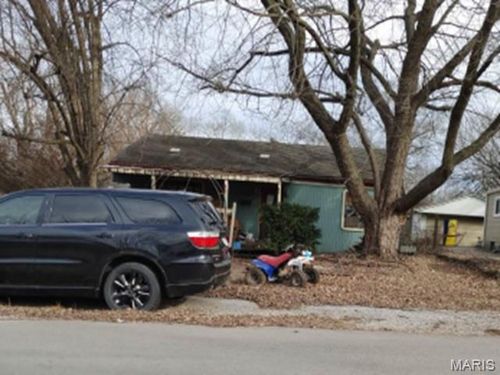 825 N Crysler Ave, Independence, MO, 64050-2314 | Card Image