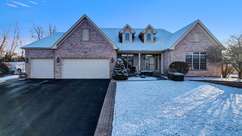 681 Woods Creek Lane, Algonquin, IL, 60102 | Card Image