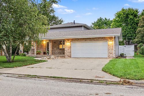 808 N Mohave Dr, Pontiac, IL, 61764-1522 | Card Image