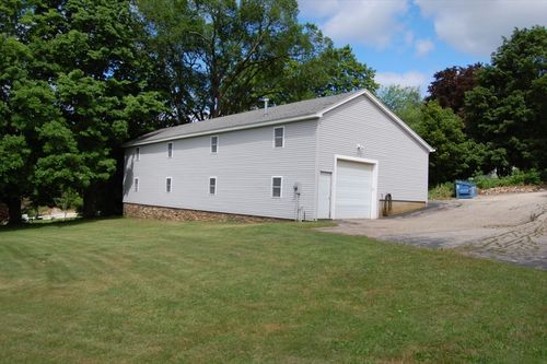 5 Main St, Spencer, MA, 01562-2411 | Card Image