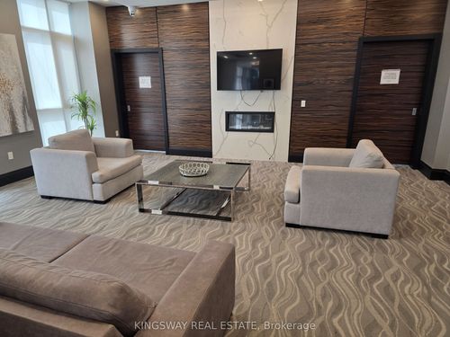 612-349 Rathburn Rd W, Mississauga, ON, L5B0G9 | Card Image