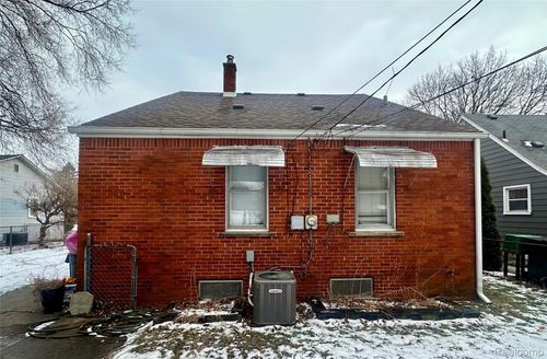 245 Wilson Avenue, Clawson, MI, 48017 | Card Image