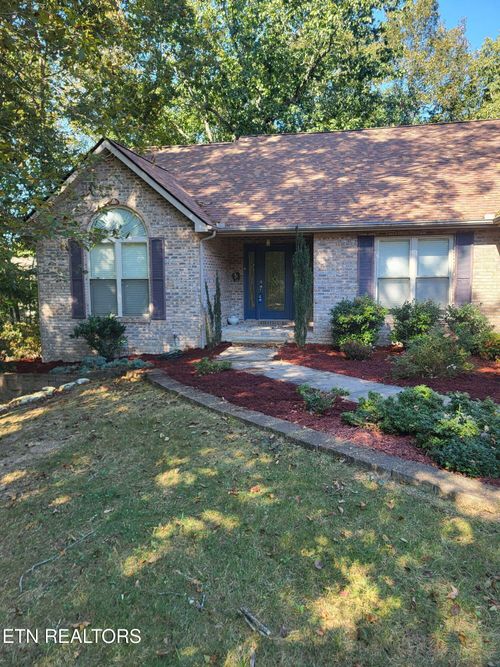 183 Trentwood Dr, Crossville, TN, 38558-6592 | Card Image