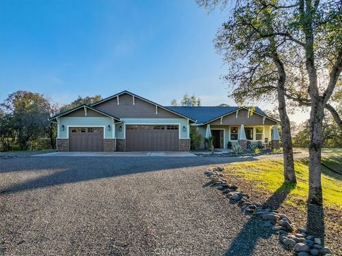 14815 Molluc Dr, Red Bluff, CA, 96080-9579 | Card Image