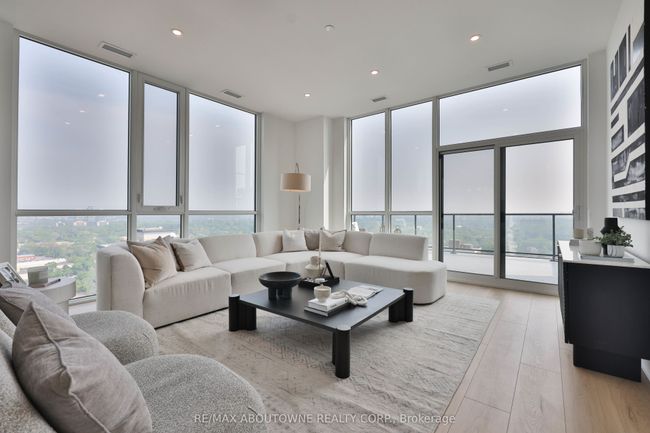 2201 - 2007 James St, Condo with 3 bedrooms, 2 bathrooms and null parking in Burlington ON | Image 15