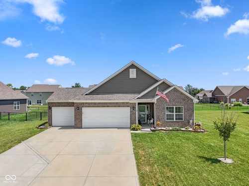 89 Larimar Way, Whiteland, IN, 46184-7018 | Card Image