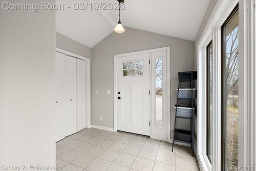 3205 Shimmons Rd, Auburn Hills, MI, 48326-2070 | Card Image