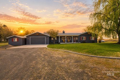 2726 S. S 850 E, Hagerman, ID, 83332-5612 | Card Image
