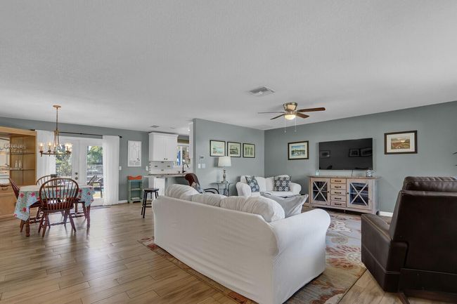 372 Franklin Rd, House other with 2 bedrooms, 2 bathrooms and null parking in Tequesta FL | Image 5