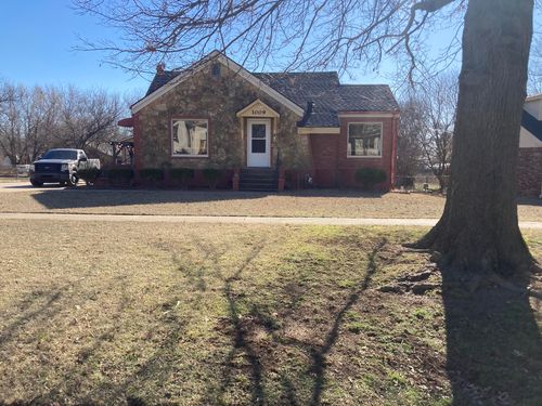 1009 W Delaware Ave, Vinita, OK, 74301-3919 | Card Image