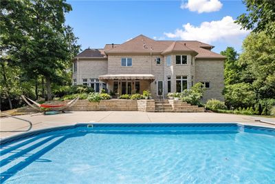 1180 Saint Mellion Dr, House other with 7 bedrooms, 6 bathrooms and 3 parking in Collier Twp PA | Image 3