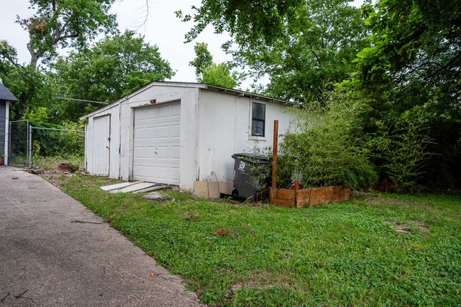 View of garage | Image 37