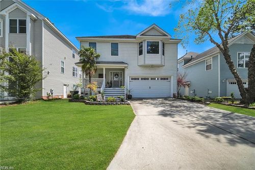 9524 8th Bay St, Norfolk, VA, 23518-1206 | Card Image