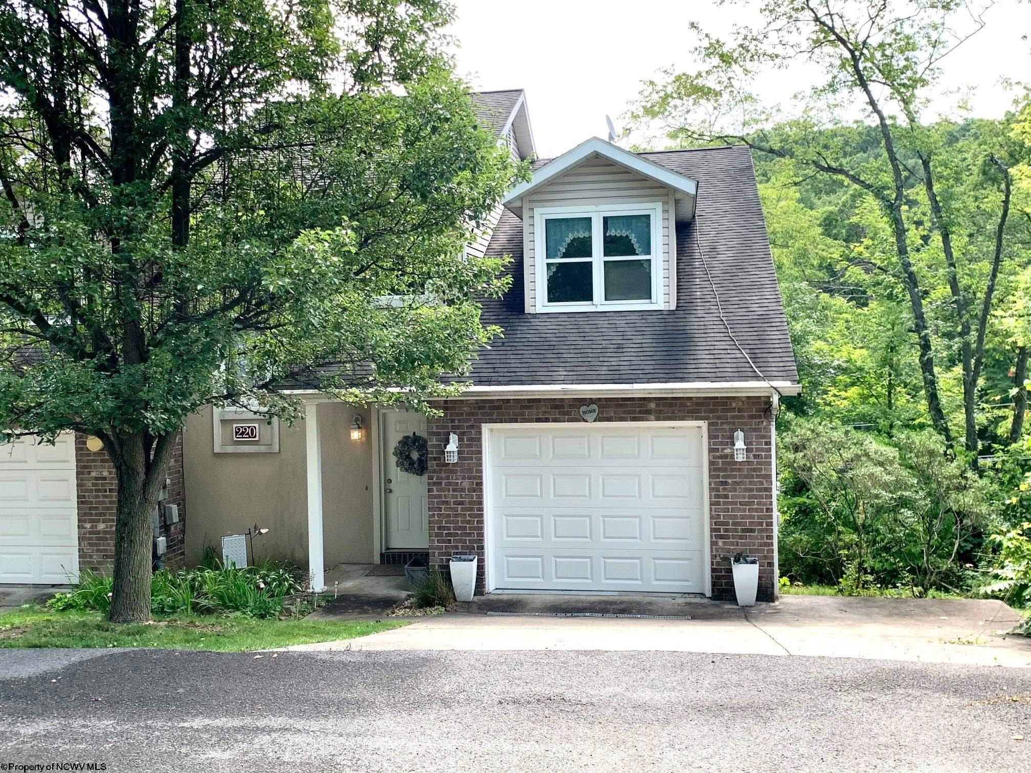 Newberry Ln, Morgantown, WV 26505
