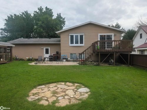 313 Maple St, Osage, IA, 50461-1126 | Card Image