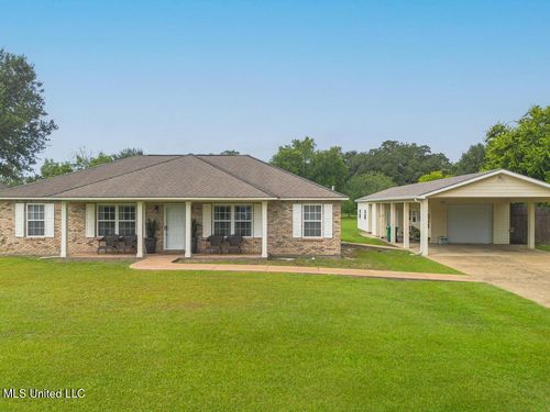 515 Amelda St, Waveland, MS, 39576-3201 | Card Image