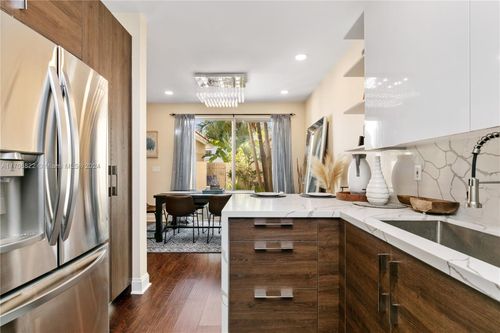 1564-1564 Yellowheart Way, Hollywood, FL, 33019-4860 | Card Image