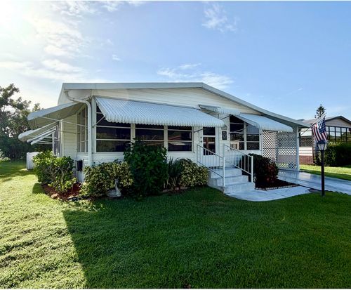 8204 W Bitterbush Ln, Port St. Lucie, FL, 34952-3317 | Card Image