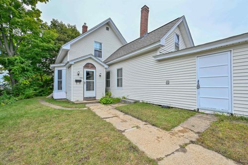 120 Ashland St, Manchester, NH, 03104-4406 | Card Image