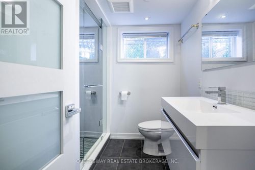 1222 Kipling Avenue, Toronto (Islington-City Centre West), ON, M9B3N1 | Card Image