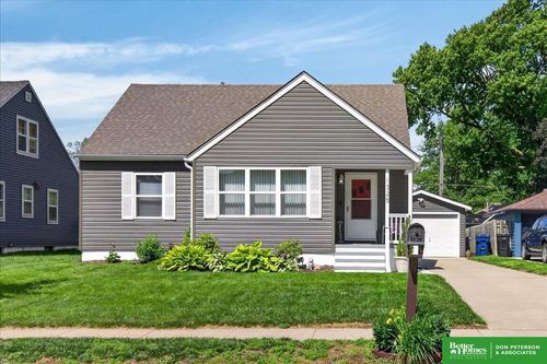 1325 N Garfield Street, Fremont, NE, 68025 | Card Image