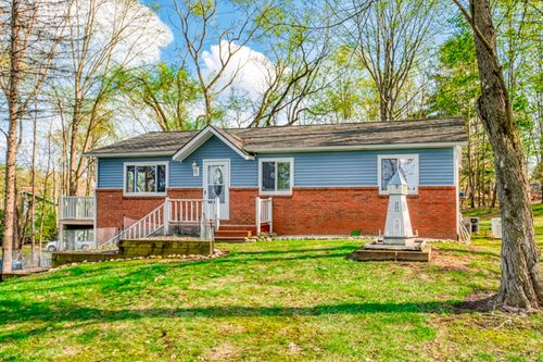 2696 Universal Dr, Pinckney, MI, 48169-8469 | Card Image