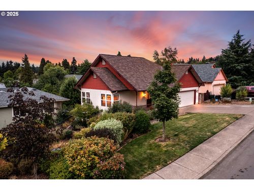 80 Sweden Cir, Silverton, OR, 97381-1870 | Card Image