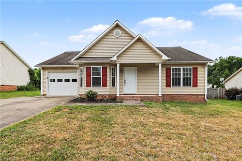 1613 Park Terrace Ln, Winston Salem, NC, 27127-4797 | Card Image