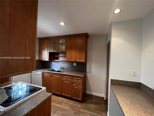 apt-308-4111 Stirling Rd, Davie, FL, 33314-7502 | Card Image