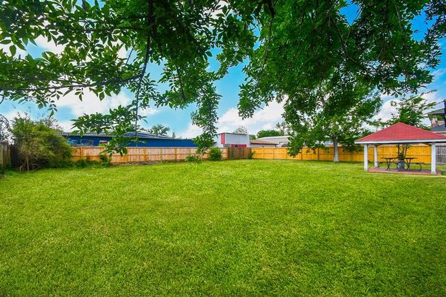 2636 Lone Oak Rd, House other with 3 bedrooms, 2 bathrooms and null parking in Houston TX | Image 49