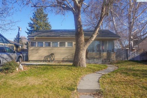 808 Winslow Ave, Richland, WA, 99352-3742 | Card Image