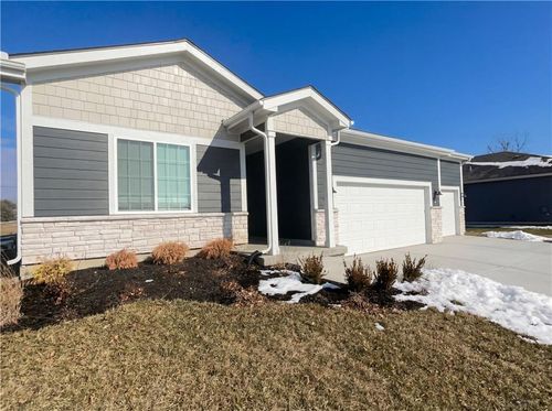 309 Hawthorne Court, Blue Springs, MO, 64014 | Card Image