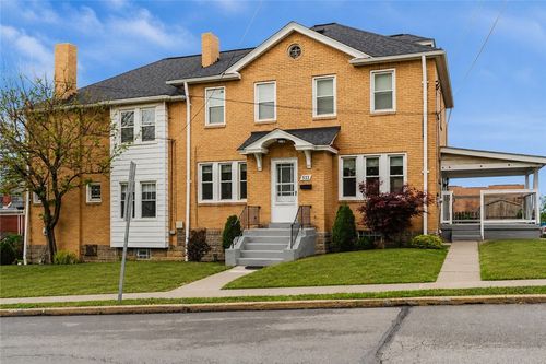 511 Woodbourne Ave, Brookline, PA, 15226-2043 | Card Image