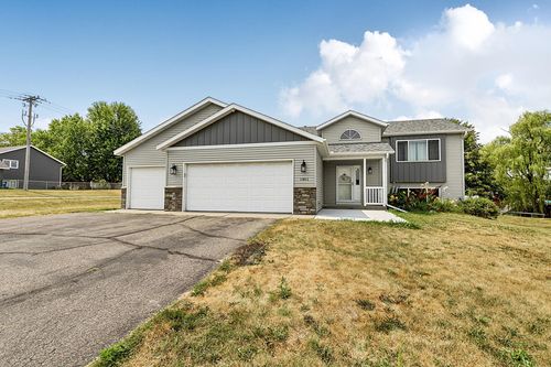 1801 Eastern Star Loop, Sauk Rapids, MN, 56379-2932 | Card Image
