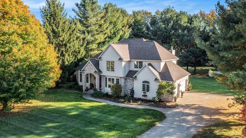 5727 Bobwhite Ave, Kalamazoo, MI, 49009-4592 | Card Image