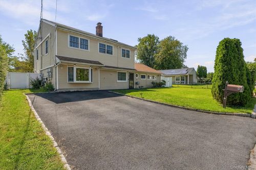 4 Manitou Trail, Greenburgh, NY, 10603 | Card Image