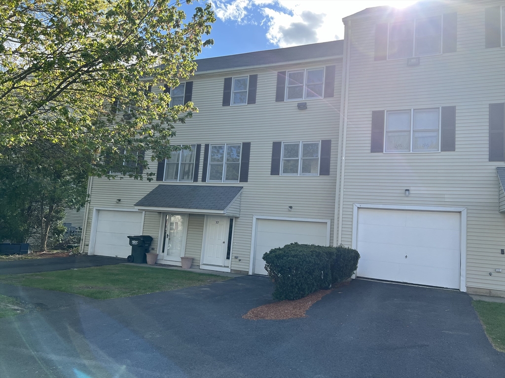 Towle Dr, Holden, MA 01520
