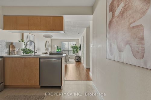 1105-410 Queens Quay W, Toronto, ON, M5V3T1 | Card Image