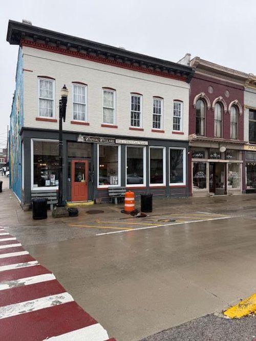 229-227229 W Broadway St, Frankfort, KY, 40601-1977 | Card Image