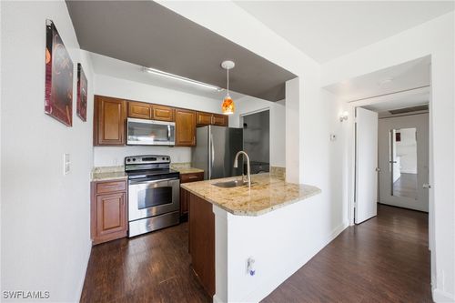 apt-920-2925 Winkler Ave, FORT MYERS, FL, 33916-9365 | Card Image