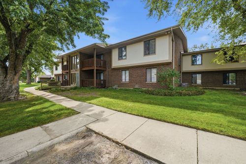 1-603 Garden Cir, Streamwood, IL, 60107-6615 | Card Image