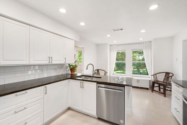 Kitchen has been fully updated! | Image 4