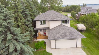 32 Birch Cres, House detached with 5 bedrooms, 3 bathrooms and null parking in Lacombe County AB | Image 1