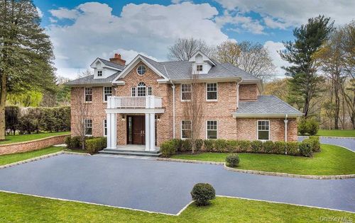 640 Bryant Ave, Roslyn, NY, 11576-1149 | Card Image