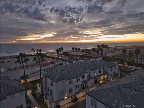 19261 Surfview Dr, Huntington Beach, CA, 92648-5587 | Card Image