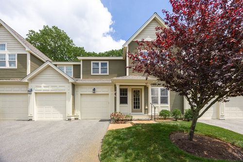 4-4 Lowell Dr, Hopkinton, MA, 01748-2357 | Card Image